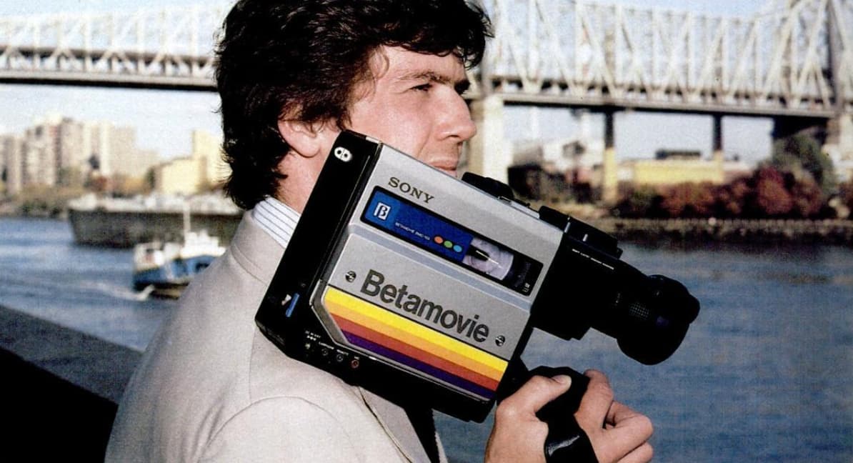 smartphone - a Sony B Betamovie